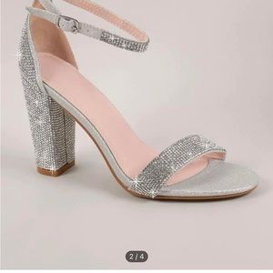 SHEIN size 11 round toe rhinestone sandals